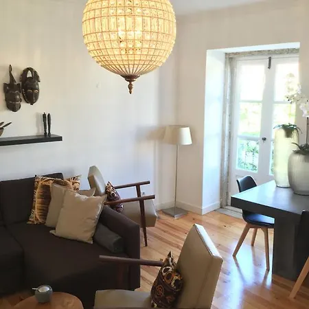 Traditional Meets Contemporary * ליסבון